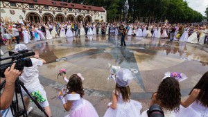 În parcul amar a avut loc parada de mirese (foto, video), sala de concerte a ucrainei, Kharkov, kkz