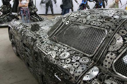 Expozitie impresionanta a masinilor asamblate din resturi metalice