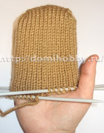В'язання рукавиць від кінчиків пальців