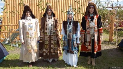 Costum național Yakut (48 fotografii) rochii tradiționale de Yakuts, modele pentru fată Yakutian și