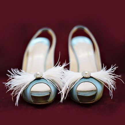 Clipuri luminoase pentru pantofi de nunta