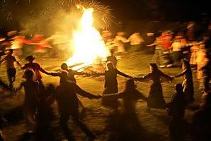 Pogány ünnep kupaylo vagy keresztény Midsummer