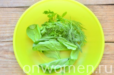 Pășuni verzi cu rețetă de iaurt și castraveți cu o fotografie