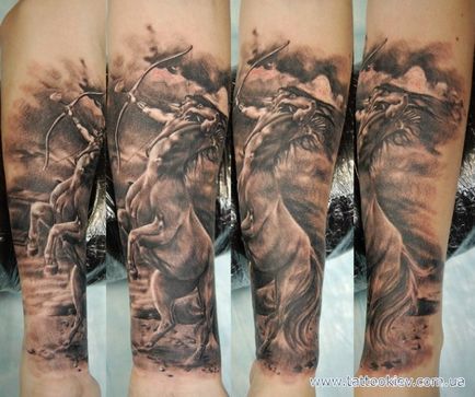 Jelentés és fotó kentaur tetoválás