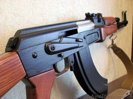 Automat Kalashnikov din lemn cu propriile mâini