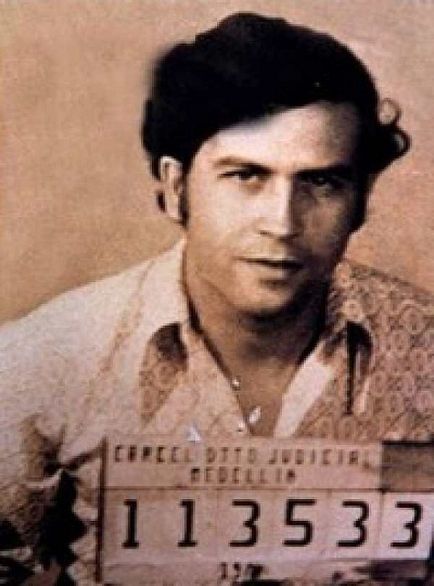 Életrajz Pablo Emilio Escobar