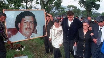 Életrajz Pablo Emilio Escobar