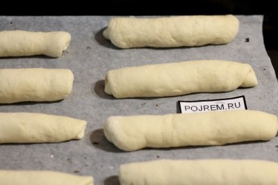 Булочки для хот-догів - покроковий рецепт з фото як приготувати