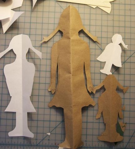Păpuși de hârtie cu șabloane de îmbrăcăminte în imagini