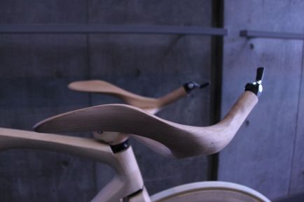 O bicicletă din lemn de la un elev de design tokyo - yojiro oshima, o bicicletă