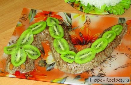 Десерт з бананів у вигляді змії «рецепти надії