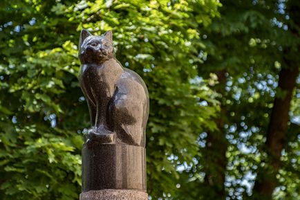 Zece monumente pentru pisicile de pe străzile din Petersburg 1