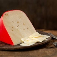 Homemade brânză tare cu sourdough maito