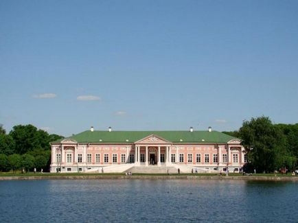 Palatele din Sankt Petersburg - perla arhitecturii