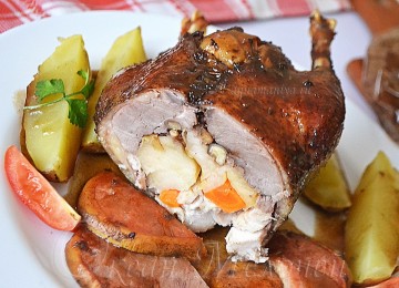 Töltött kicsontozott kacsa a sütőben recept fényképes, részletes óceán (kitömött) Töltött kicsontozott kacsa a sütőben recept fotó, óceán részletek