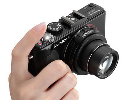 Camera egy lány „szappan”, hogy „SLR», thestyle magazin (szappantartó) Camera egy lány „szappan”, hogy „SLR», thestyle Journal