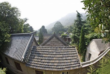 A Mount Laoshan (Laoshan 崂山), Qingdao, Kína portál (Laoshan) A Mount Laoshan (Laoshan 崂山), Qingdao, Kína portál