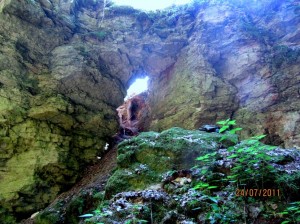 Peșterile Ichalkivsky
