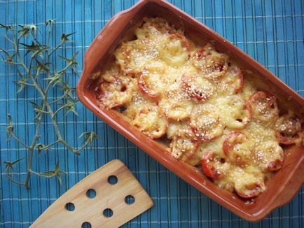 Кабачки, запечені з печерицями та помідорами під сиром в духовці, рецепт з фото