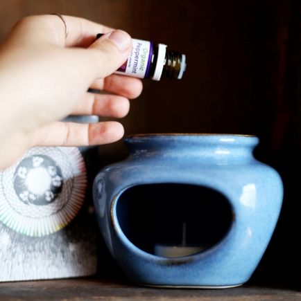 Ce uleiuri esențiale ajută la durerea de cap, pro aromă