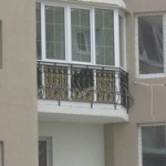 Ceea ce alege ferestrele din plastic pentru balcon are ferestre cu geam termopan, izolație termică