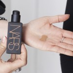 Як використовувати рідкий бронзер 3 способу від nars, beauty insider