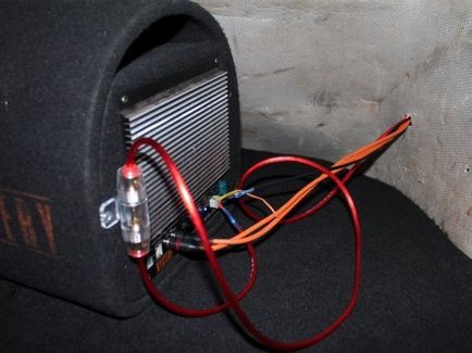 Cum să conectați un subwoofer activ în mașină atunci când aveți nevoie de un bass - pulsul automat