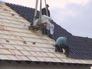 Hogyan terjed a tető Szakmai - a szabályok és árnyalatok a telepítési folyamat