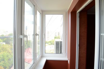 Cum de a transforma designul de balcon în Hrușciov - geamuri foto