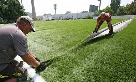 Ce ierburi artificiale artificiale să pună pentru un joc de fotbal