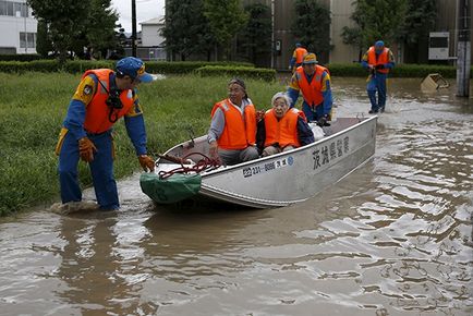 În timp ce Japonia salvează de un inundații, mai proaspete - cel mai bun Runet pentru o zi! 1