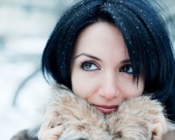 Як захистити волосся від снігу, вітру і морозів