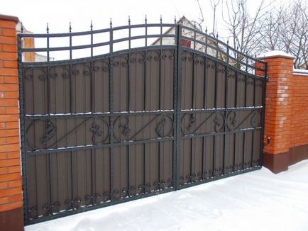 Хвіртки і ворота з металопрофілю фото