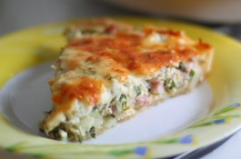 Quiche sonkával és paradicsommal - recept fotókkal, hogyan kell főzni egy finom házi