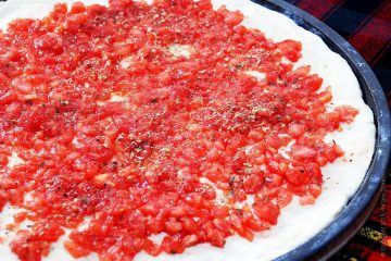 Marinara - pizza paradicsomszósszal és olajbogyó (mártással) Marinara - pizza paradicsomszósszal és olajbogyó