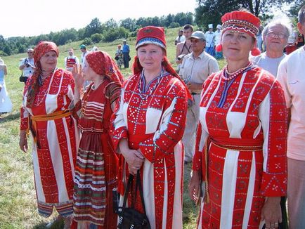 Descrierea costumelor naționale din Mordovia, fotografie