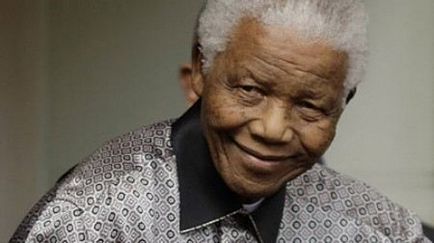 Nelson Mandela (Kholilala în Africa de Sud) biografie, o fotografie a lui Nelson Mandela