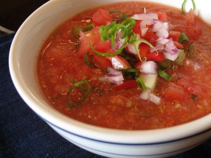 Incredibil de delicioasă supă de roșii gazpacho