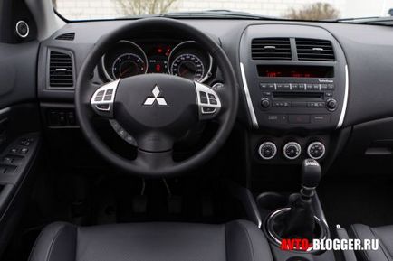 Nissan qashqai vs mitsubishi asx, autoblog