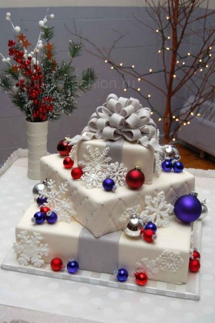 Tort de Anul Nou, design de tort de iarna, moda puls