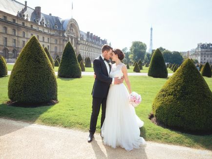 Hivatalos és szimbolikus esküvő Párizsban
