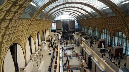 Orsay láthatunk a fő múzeumban az impresszionizmus, múló