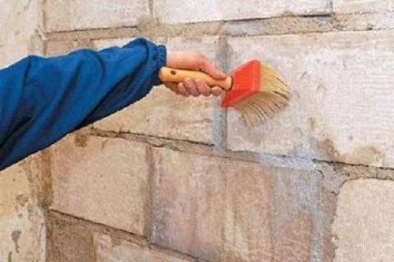 Оздоблення стін декоративною штукатуркою особливості процесу