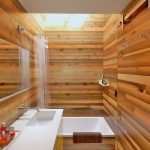 Обробка ванної кімнати деревом вибір матеріалу, додаткова обробка і процес установки