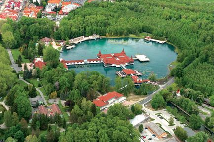 Озеро Хевіз, угорщина