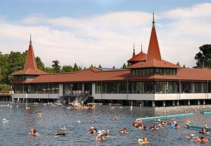 Озеро Хевіз, угорщина