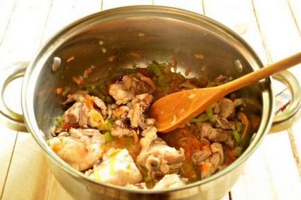 Перлова каша з куркою і овочами - рецепт з фото