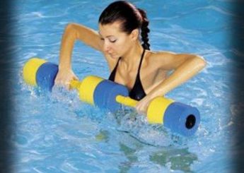 Înotul de celulită este eficient și util.