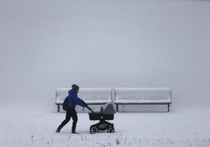 Pur și simplu uimitor! De ce în Scandinavia le lași bebelușii să se culce în frig ... - și noi