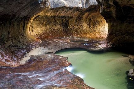 Публікація мамонтового печера (mammoth cave)